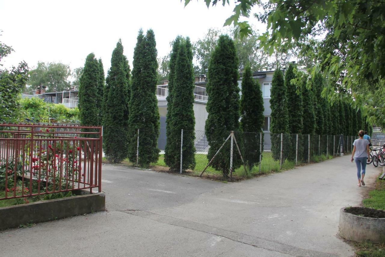 Apartman Kej 피로트 외부 사진