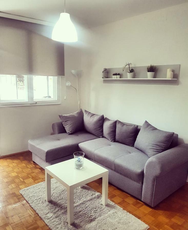 Apartman Kej 피로트 외부 사진