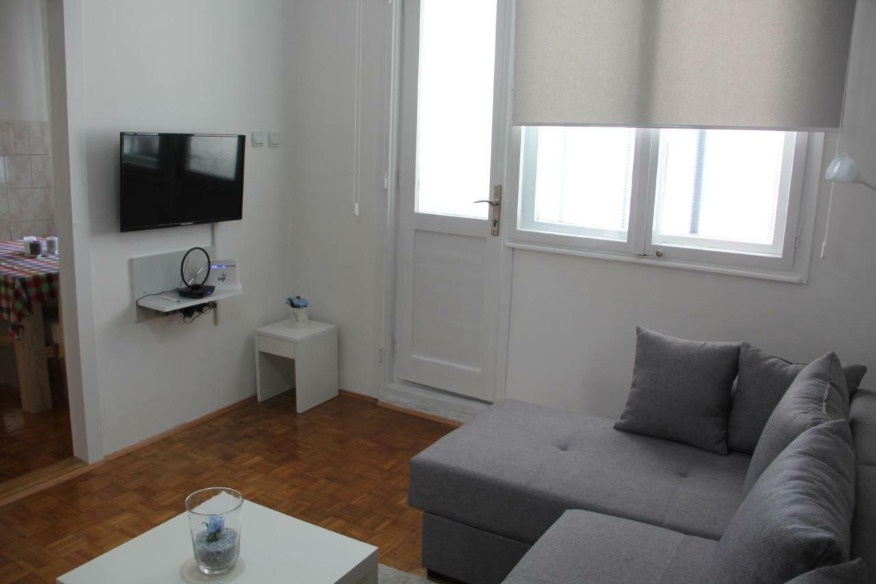 Apartman Kej 피로트 외부 사진